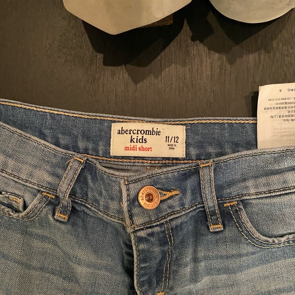 Abercrombie kids beautiful shorts ☺️ - Picture 2 of 3